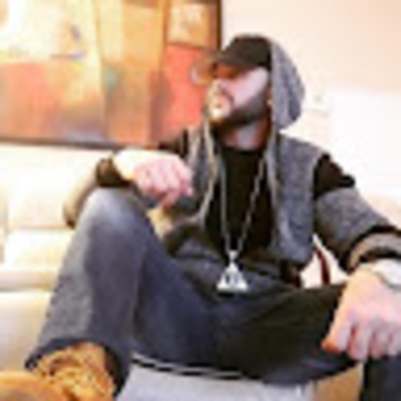 Meet your Posher, Rob - Picture 1 of 1